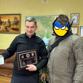 Залужный наградил депутата из Тернопольщины Николая Люшняка почетным нагрудным знаком