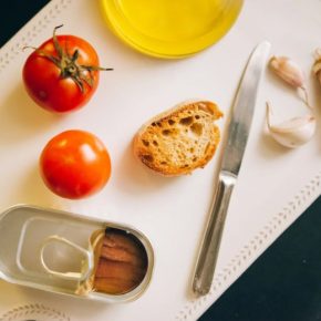 Как выбрать качественные шпроты: советы специалиста Как выбрать качественные шпроты: советы специалиста