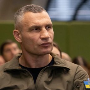 Кличко показал, как оборонялась столица в первые дни войны: «Я благодарю киевлян, которые стали бок о бок»