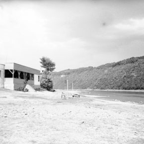 Живописный Днестр на ретро фото 1930-х годов