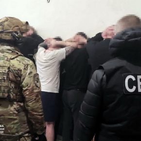 СБУ разоблачила заключенного Житомирского исправительного учреждения, которое выманивал деньги у родственников украинских военных