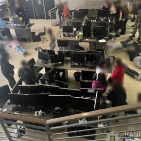 В Тернополе работал «колл-центр»: выманивали из иностранцев по 100000 долларов каждый месяц