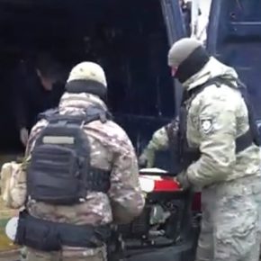 Волонтеры передали помощь для тернопольских полицейских
