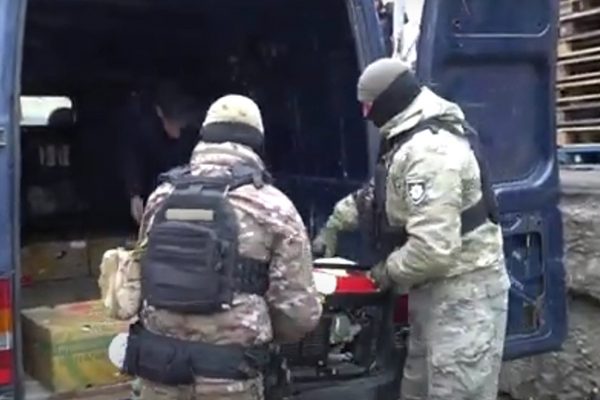 Волонтеры передали помощь для тернопольских полицейских