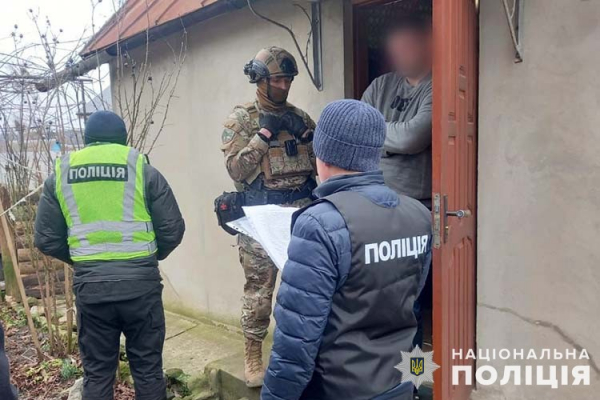 Должны были ехать за гуманитаркой для ВСУ: в Тернополе ограбили мужчин