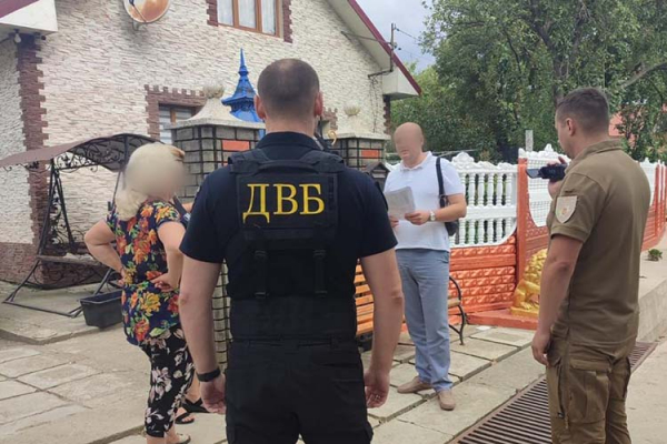 Пересечение границы в багажнике: дело «бизнесмена» из Тернопольщины направили в суд
