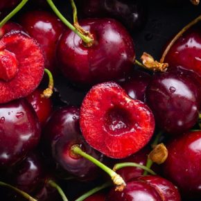 Какие цены на первую украинскую вишню