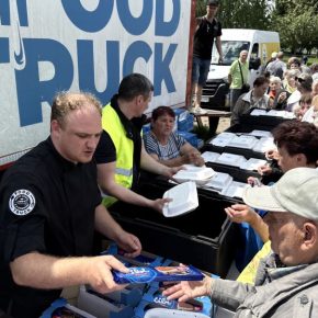 Мобильная кухня Foodtrack: еда без границ приготовлена более 300 000 порций горячего обеда на переднем крае