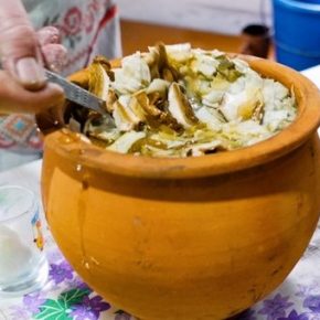 Хозяйки возродили рецепт серого борща