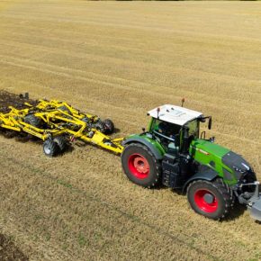 Один агрегат для разных сезонов: БЕДНАР ФЕНИКС в поле