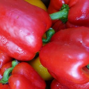 Перец остается свежим до декабря: простые правила хранения