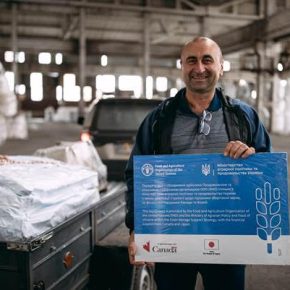 ФАО завершила раздачу 615 модульных зернохранилищ среди украинских фермеров