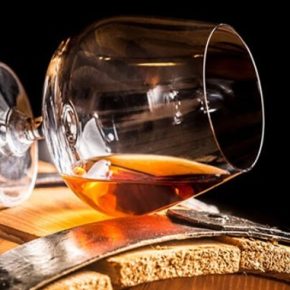 Алкогольный рынок без украинского коньяка: изменения вступят в силу с 2026 года