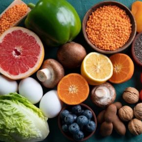 Стало известно, какие продукты ни при каких обстоятельствах нельзя хранить в холодильнике