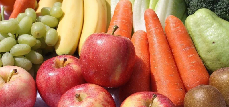 Праздничные цены: какие овощи и фрукты подорожали больше всего