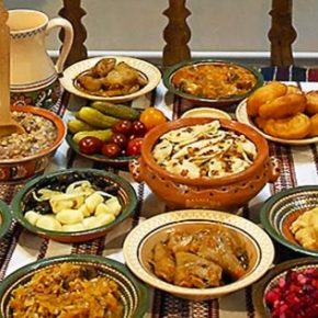 Сколько будет стоить рождественский стол в 2025 году: объявлена ​​стоимость основных блюд