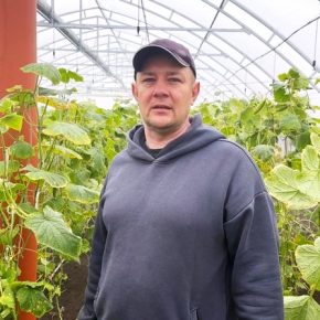 Учитель физкультуры реализовал свою мечту и построил уникальную теплицу