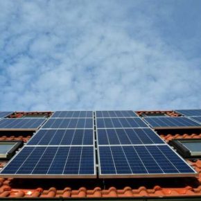 В Украине стало проще устанавливать солнечные электростанции на постройках