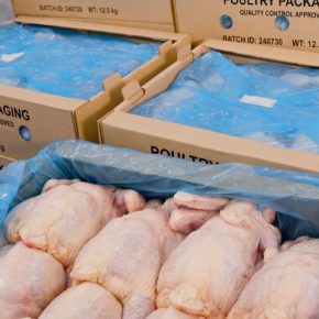 Экспорт курятины вырос на 6% — а выручка упала на 4,3% Экспорт курятины вырос на 6% — а выручка упала на 4,3%