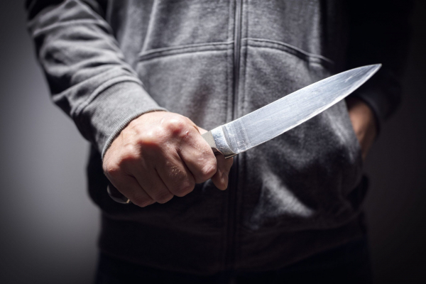 5-ть ножевых ранений: осудили 22-летнего жителя Кременеччины, убившего односельчанина
