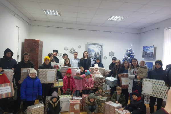 Дети из Бережанщины получили подарки от благотворителей из Чехии