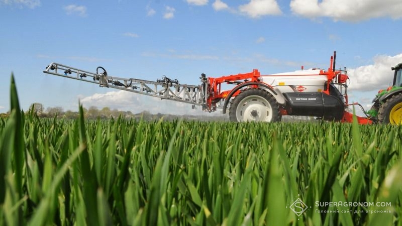 Аграрії обробили пестицидами понад 6 млн га площ — Держпродспоживслужба