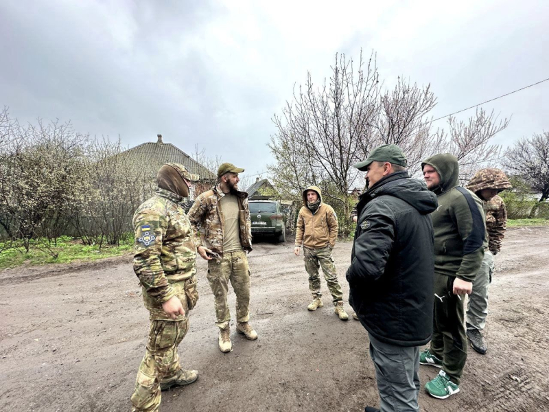 Председатель Тернополь Головко посетил боевые позиции на Бахмутском направлении. na-bahmutskomu-naprjamku-a9d42cf.jpg