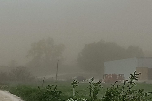 Как в пустыне: Тернопольщиной прошлась мощная пыльная буря