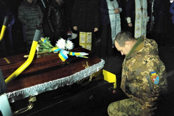 На Шумщине люди со слезами встретили погибшего земляка Валерия Сухорукова