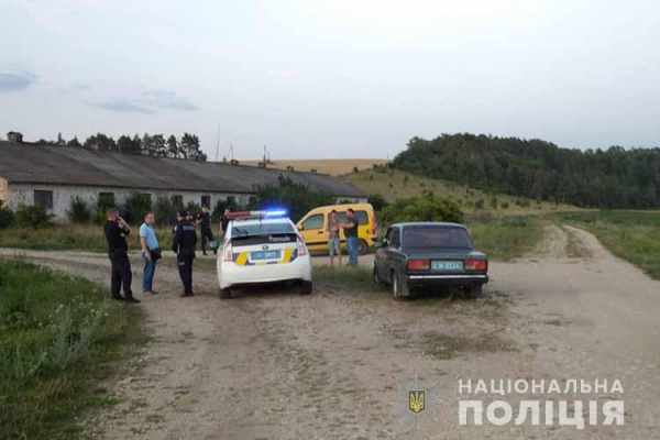 На Тернопольщине 20-летний парень угнал автомобиль у водоема во время отдыха