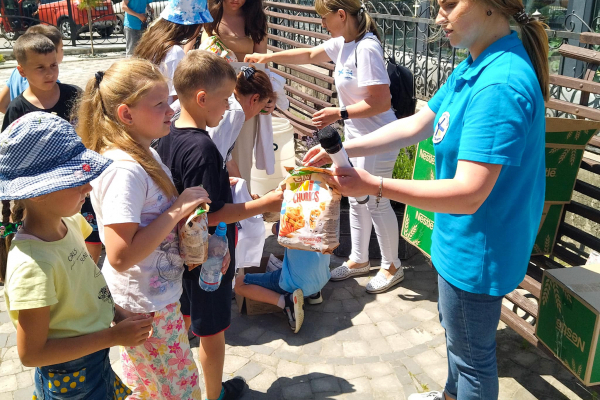 На Тернопольщине для детей-переселенцев организовали однодневный лагерь
