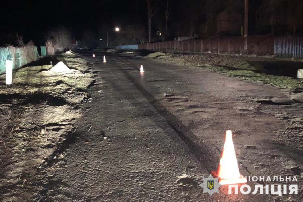 На Тернопольщине очень пьяный водитель сбил юношу и после этого взлетел в кювет