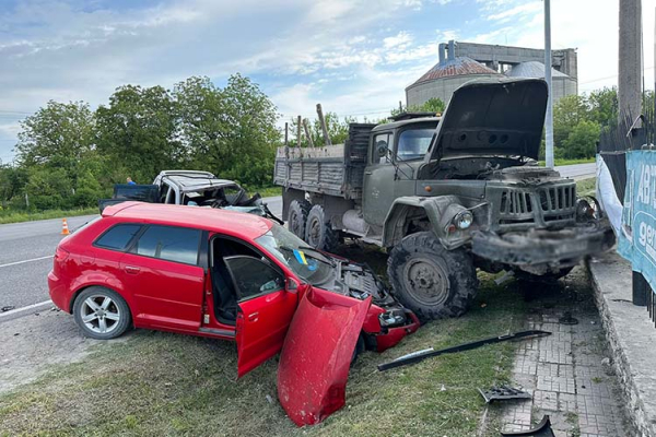 На Тернопольщине в ДТП погиб водитель, а в 8-летней ребенка многочисленные травмы