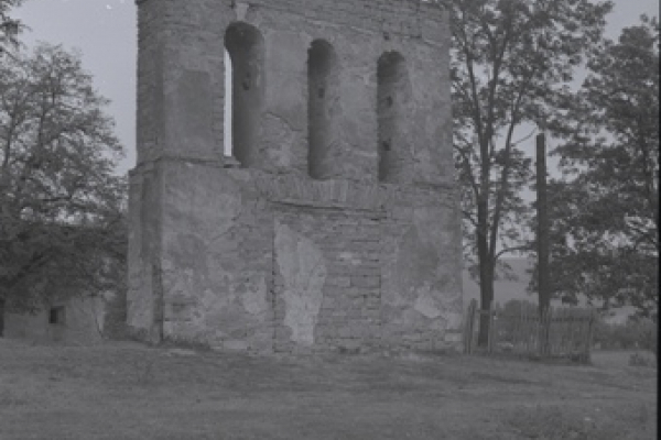 Древнейший хр ам Тернопольщины: фото 1984 года