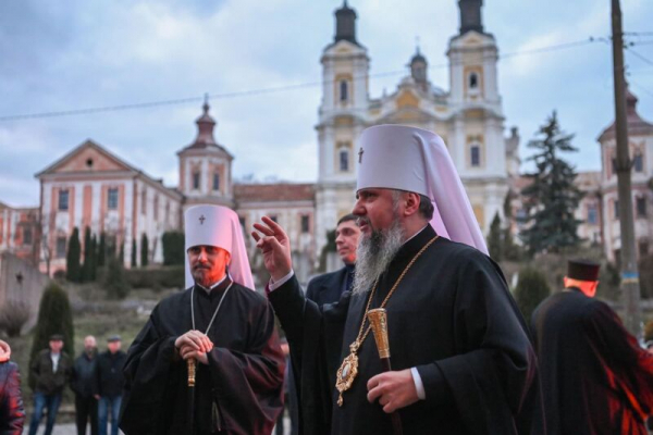 “Не может быть тело украинским, а душа на русском”, – митрополит Эпифаний в Кременце