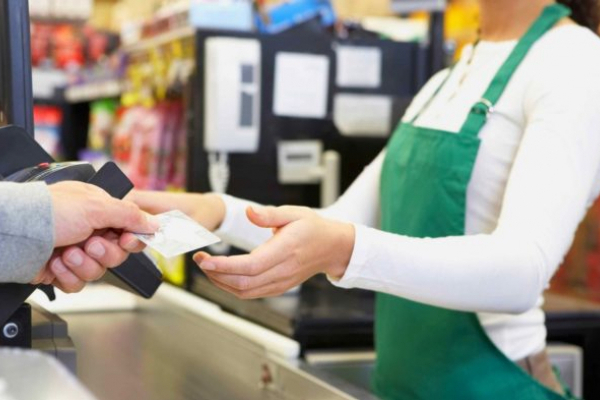 Новшество ПриватБанка &mdash ; деньги с кредитных карт можно снимать в супермаркетах