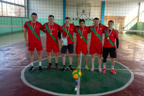 Пять команд соревновались за первенство Шумской общины по волейболу