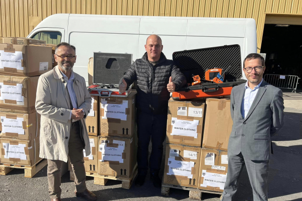 Вещи для военных и оборудование для водоканала передали в Тернопольскую область благотворители из Франции