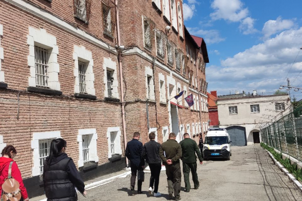  Сотрудники Офиса Омбудсмана вместе с представителями общественности посетили места несвободы в Тернопольской области