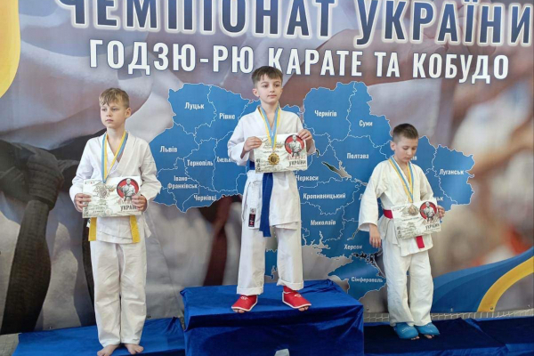 Тернопольские каратисты завоевали 22 медали на Чемпионате Украина