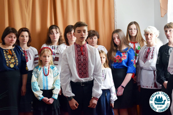 В гимназии на Тернопольщине открыли мемориальную доску погибшим защитникам Украины