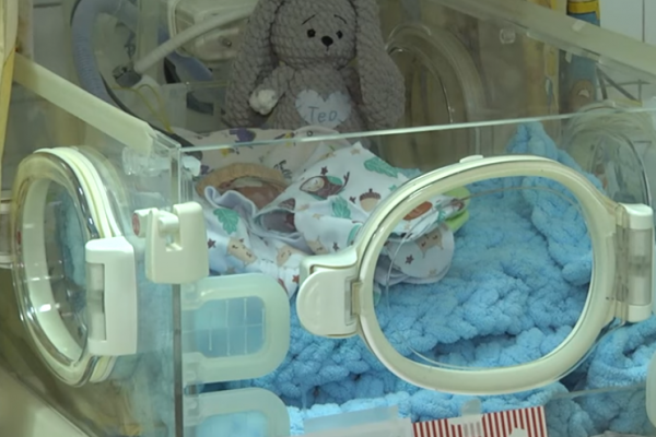 В Тернополе родился малыш с весом всего 560 граммов (Видео)