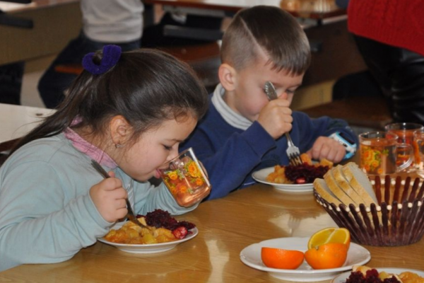 В Тернополе поднимают оплату за питание детей