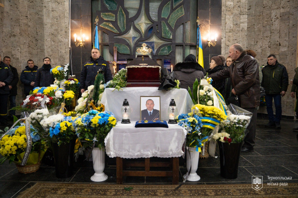 В Тернополе похоронили спасателя, погибшего разминируя освобожденную от оккупанов Харьковщину