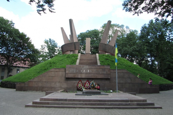 В Тернополе предлагают парк Славы переименовать в честь Героев современности