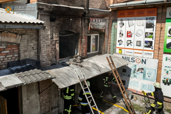 В Тернополе большой пожар: горел центральный рынок