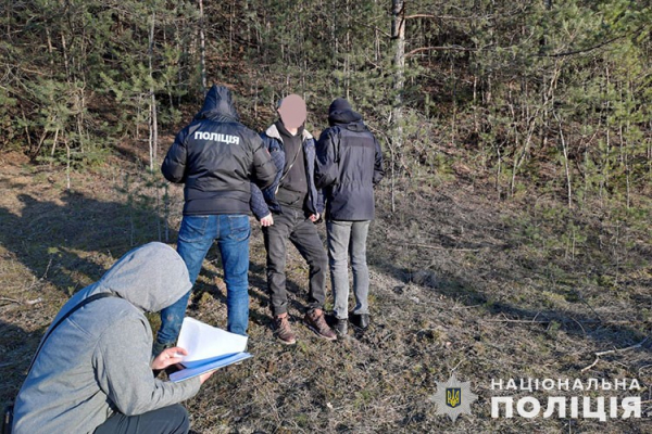 Требовал 90 тысяч гривен: в Тернопольской области на взятке поймали лесника