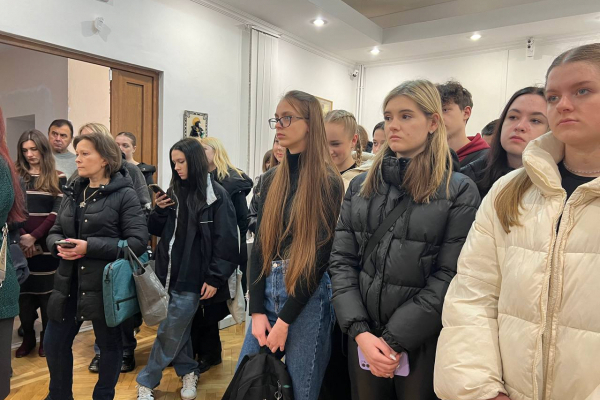 Выставка авторских кукол &laquo;Княжны и княгини Украины&raquo; /></p>
<p> Фото из сети Интернет </p>
<p><img class=