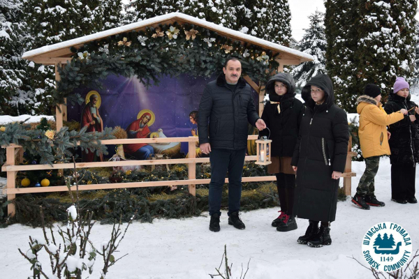 Вместо новогодней елки – рождественская шопка: как в Шумске готовятся к праздникам